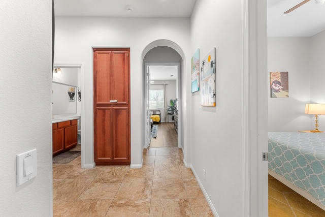 84340 Acqua Court, Indio CA: https://media.crmls.org/mediaz/daa78183-a934-4c90-9891-96ef085a6162.jpg