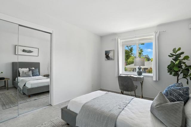 946 Laguna Avenue, Burlingame CA: https://media.crmls.org/mediaz/daa79ecc-0e07-45a1-a87f-4554bbbb9120.jpg