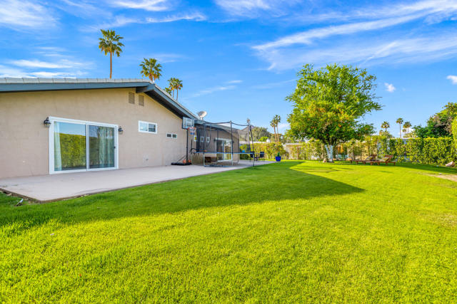 78488 Calle Seama, La Quinta CA: https://media.crmls.org/mediaz/daa7bbc2-dfea-4ad9-8110-f98c27f854ac.jpg