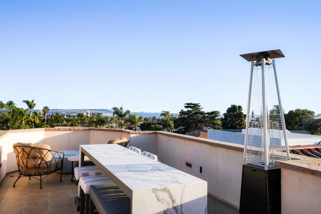 1045 Van Nuys St., San Diego CA: https://media.crmls.org/mediaz/daa8e8a7-6f81-45da-a1ea-ffef40612e17.jpg