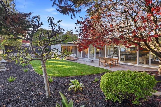 2275 Allegheny Way, San Mateo CA: https://media.crmls.org/mediaz/daa8fc6d-b8d0-48d5-ad39-97a070f4946f.jpg