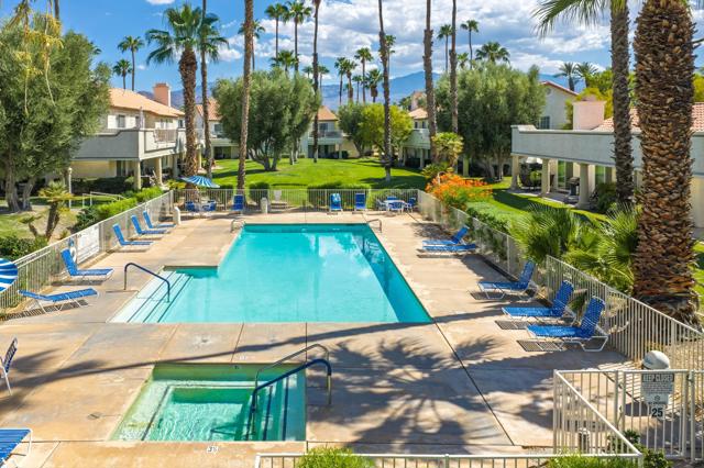 752 Vista Lago Drive N, Palm Desert, CA 92211