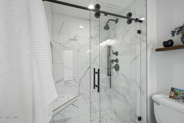 6608 Maplegrove Street, Oak Park CA: https://media.crmls.org/mediaz/daa9241c-ffde-43df-937e-de8128cc0b47.jpg