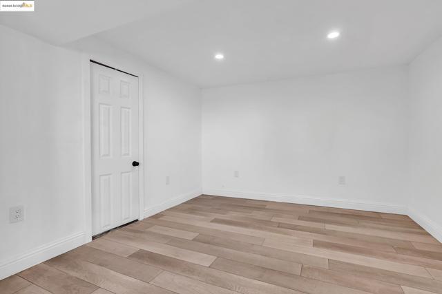 2350 W Shell Ave, Martinez CA: https://media.crmls.org/mediaz/daaac204-452f-4467-9c91-ce26c1759fdc.jpg