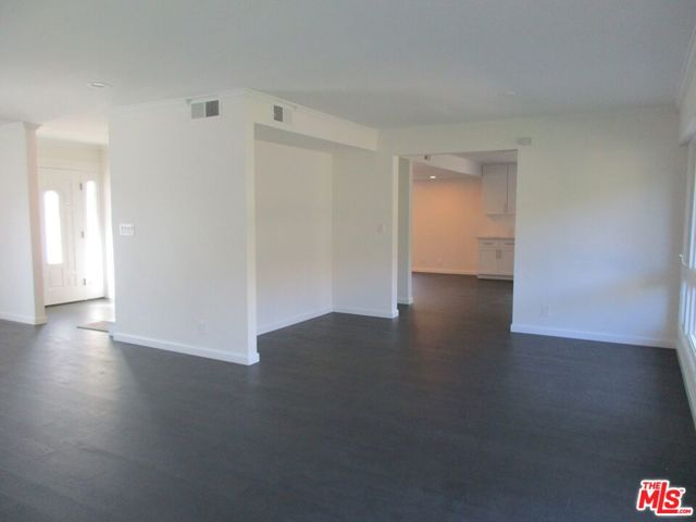 28436 Lomo Drive, Rancho Palos Verdes CA: https://media.crmls.org/mediaz/daaad9e9-ef36-49c0-82a8-2445efdb6c26.jpg