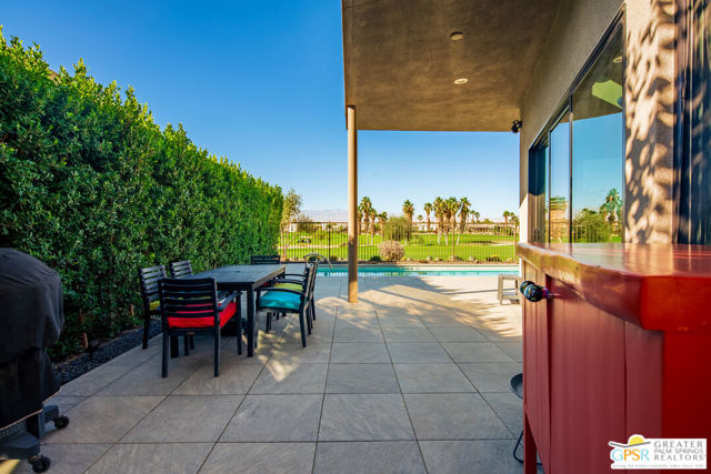 4321 Lumina Way, Palm Springs CA: https://media.crmls.org/mediaz/daab0bc1-b28f-471b-a001-92bf27b01eae.jpg