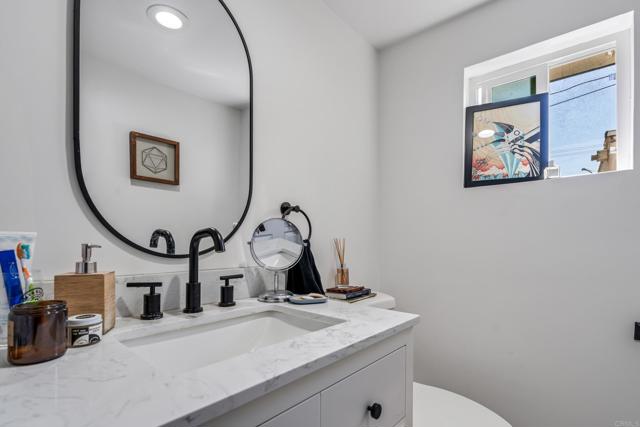 3812 14 36Th Street, San Diego CA: https://media.crmls.org/mediaz/daab6787-6fb2-4cd1-be37-2973baf32f2b.jpg