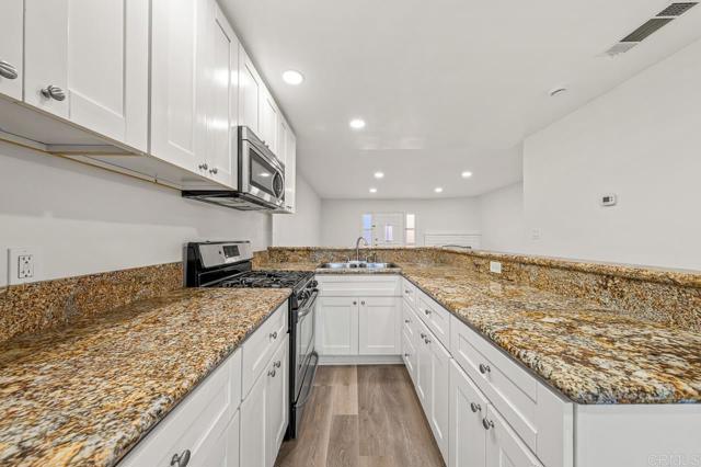 Detail Gallery Image 13 of 31 For 429 Colorado Ave a,  Chula Vista,  CA 91910 - 2 Beds | 1/1 Baths