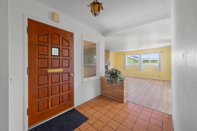 7 Setter Place, Monterey CA: https://media.crmls.org/mediaz/daac60a6-1a7d-442c-bab8-2c58d0d8ac86.jpg