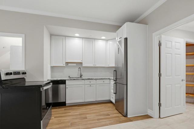 12387 Stonebrook Drive, Los Altos Hills CA: https://media.crmls.org/mediaz/daacaaa9-744e-479d-8d0c-3129c00eae85.jpg