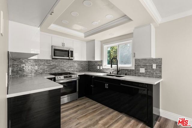 24802 La Paz Avenue, Dana Point CA: https://media.crmls.org/mediaz/daacf117-228f-4090-856d-c7e53acec5ae.jpg