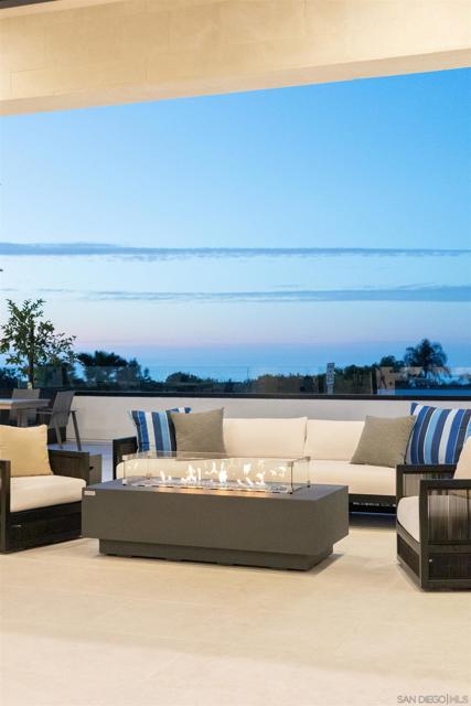 2365 Via Siena, La Jolla CA: https://media.crmls.org/mediaz/daacfbc1-3323-4da3-a8fb-5eabcb59275c.jpg