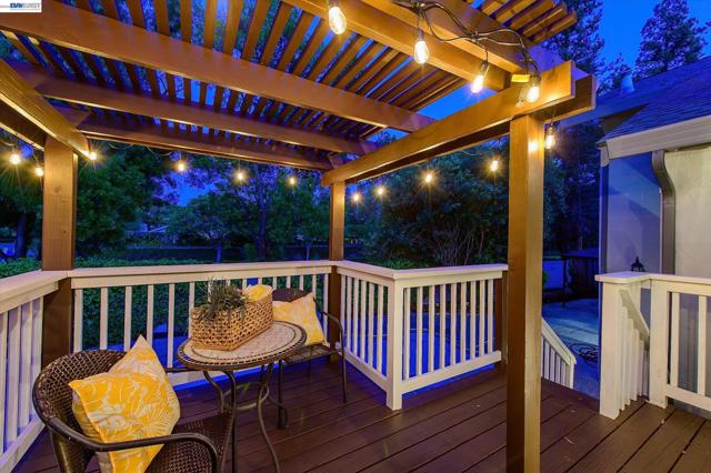 5943 Corte Arboles, Pleasanton CA: https://media.crmls.org/mediaz/daad1a3a-6361-4e15-aeb3-6dd4ab8ee522.jpg