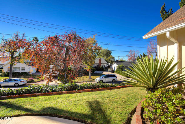 3547 Mevel Place, La Crescenta CA: https://media.crmls.org/mediaz/daad2ba7-186b-458f-8aca-6dfadd741069.jpg