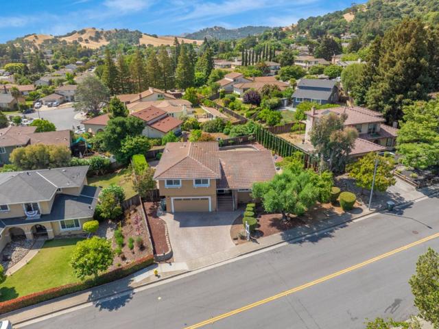 810 W Main Avenue, Morgan Hill CA: https://media.crmls.org/mediaz/daaebeec-0243-48cf-ba83-ba3b1ca61d9f.jpg