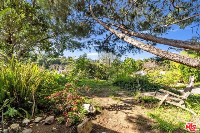 13084 Blairwood Drive photo 3
