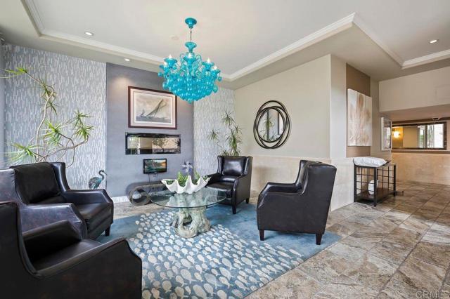 1200 Harbor N, Oceanside CA: https://media.crmls.org/mediaz/daafd6a8-72c3-499d-b661-711eb7caec79.jpg