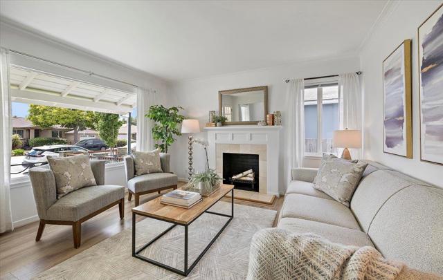 227 Poinsettia Avenue, San Mateo CA: https://media.crmls.org/mediaz/dab03711-d9d5-4631-9ccf-2d385718ce69.jpg