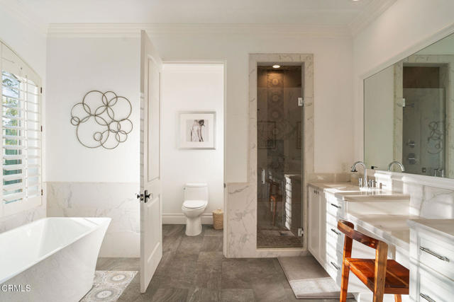 1069 Corte Barroso, Camarillo CA: https://media.crmls.org/mediaz/dab0db67-634e-474c-b820-0704a6ff59a5.jpg