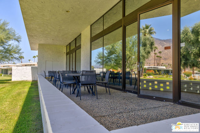 2181 S Toledo Avenue, Palm Springs, CA 92264