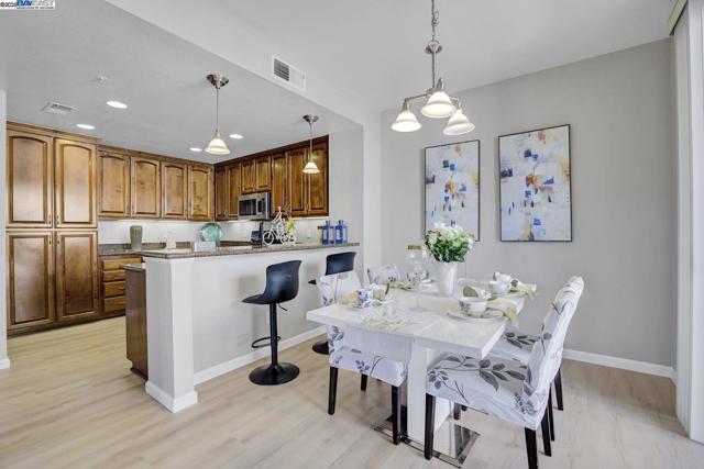 40702 Greystone Ter, Fremont CA: https://media.crmls.org/mediaz/dab239aa-11aa-4b78-8ad8-c69287b30729.jpg