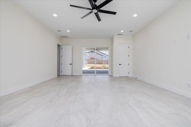 4195 Evergreen Lane, Banning CA: https://media.crmls.org/mediaz/dab35a02-7519-4ad6-ad3a-3eebb7e0b79a.jpg