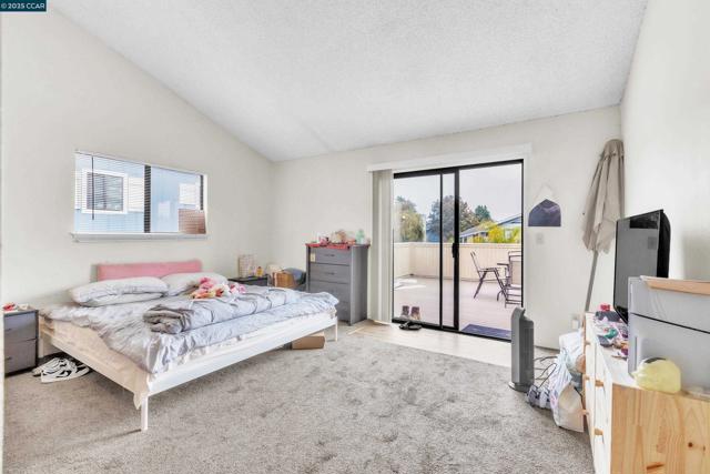138 Farallon Ct, Aptos CA: https://media.crmls.org/mediaz/dab65d5e-2b47-4595-8ba9-5fa6dd958c61.jpg