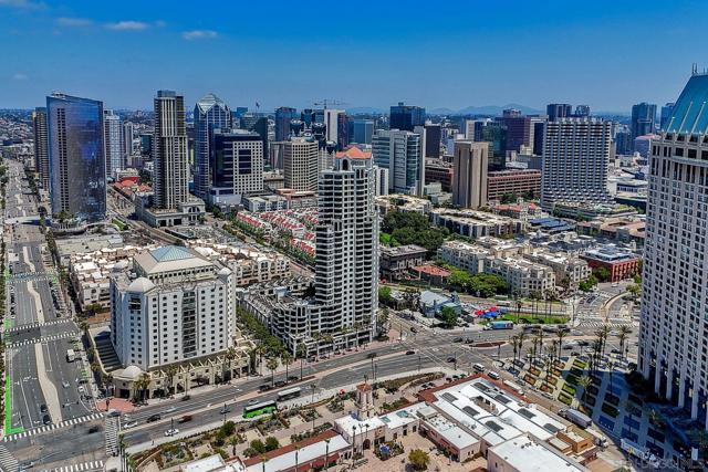 700 W Harbor Dr, San Diego CA: https://media.crmls.org/mediaz/dab6e48e-cc34-440c-a5fb-1ef4afab1005.jpg