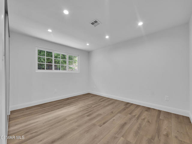 3950 United Road, Agoura Hills CA: https://media.crmls.org/mediaz/dab7b699-ba84-49d8-a4f6-5d4593b7f850.jpg