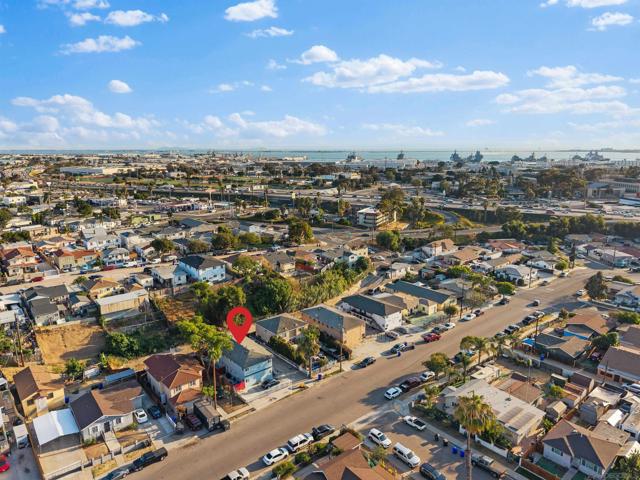 3957 61 Cottonwood St, San Diego CA: https://media.crmls.org/mediaz/dab7c38d-018a-4e10-9e50-271c0de8ef9a.jpg