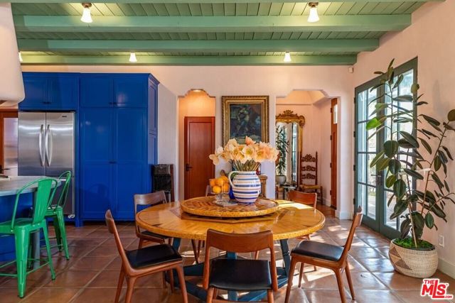 202 Canada Street, Ojai CA: https://media.crmls.org/mediaz/dab8544c-012f-46ba-9556-c292c410fd99.jpg