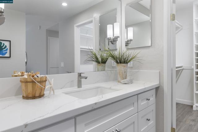 1285 Avenida Sevilla, Walnut Creek CA: https://media.crmls.org/mediaz/dabaa8ae-a84f-44f1-b4c9-dbea8ca64390.jpg