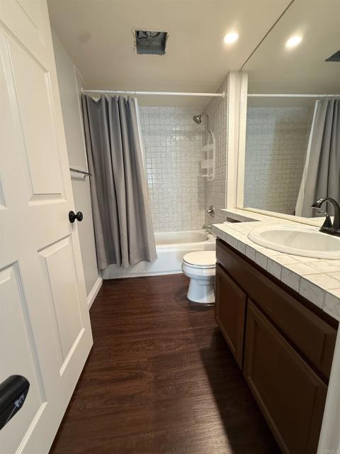 Detail Gallery Image 8 of 16 For 17428 Ashburton Rd, San Diego,  CA 92128 - 3 Beds | 2/1 Baths