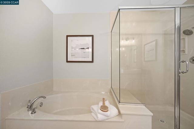 4072 Westminster Pl, Danville CA: https://media.crmls.org/mediaz/dabb8dd5-20af-4511-b664-8180f7806ea4.jpg