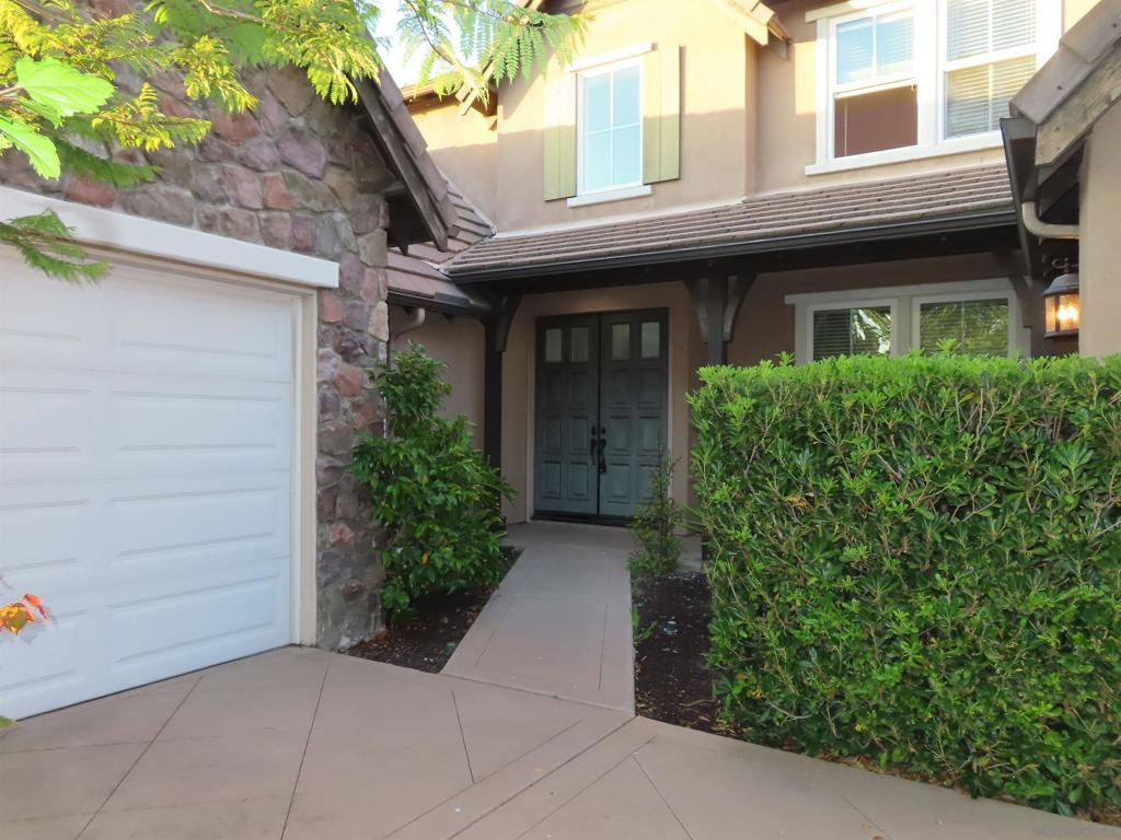16073 Falcon Crest Dr. - photo 5