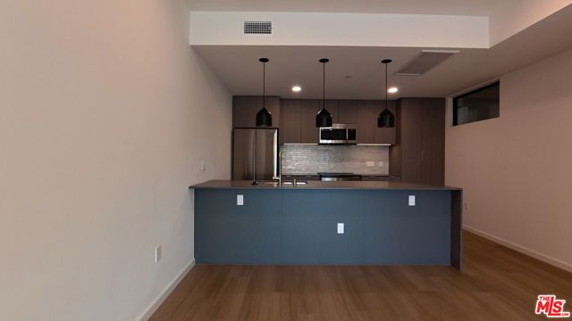 5119 Colfax Avenue, 203 photo 27