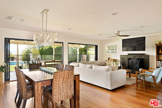 26024 Farmfield Road, Calabasas CA: https://media.crmls.org/mediaz/dabcbee5-090a-4c5f-a0fb-3d5710474018.jpg
