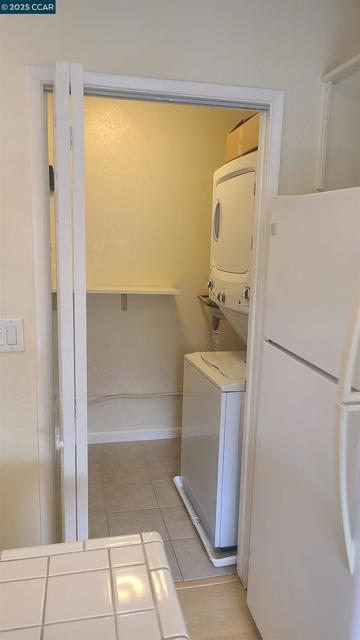 7977 Arcade Lake Ln, Citrus Heights CA: https://media.crmls.org/mediaz/dabd6266-03b4-417c-be06-b6ddf4b015a1.jpg