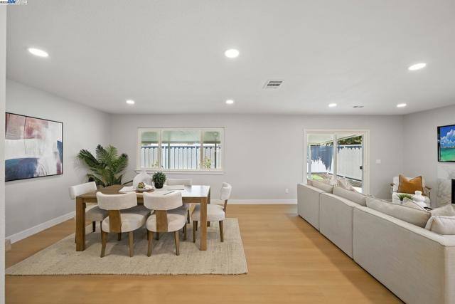 5525 Roosevelt Pl, Fremont CA: https://media.crmls.org/mediaz/dabd7185-58a0-4f05-b5d2-863249650ed6.jpg
