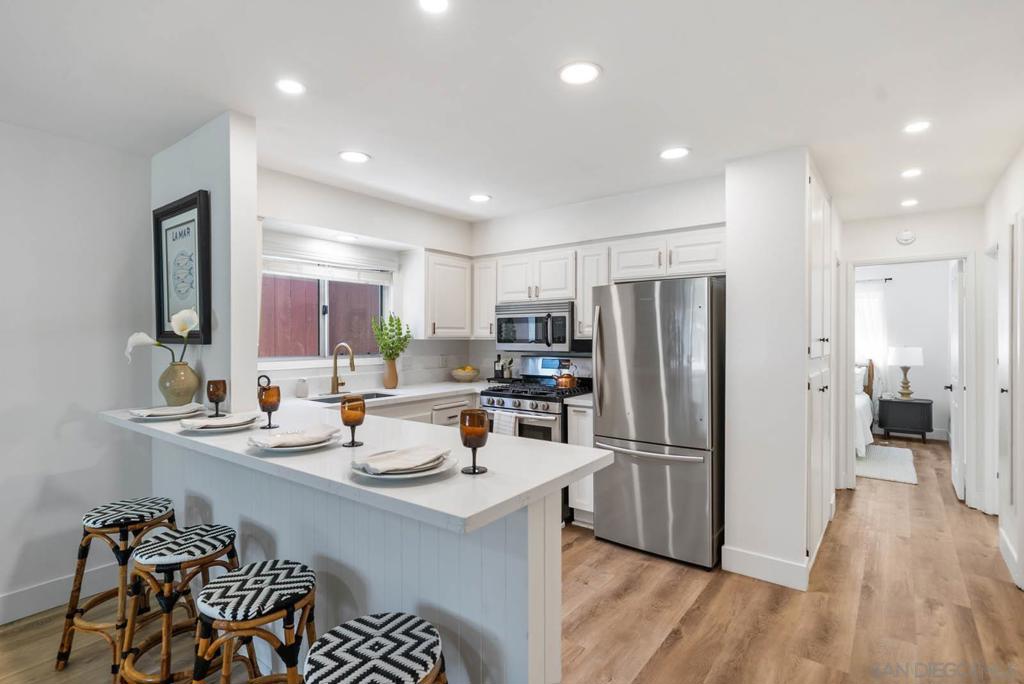 617 Cathy Ln