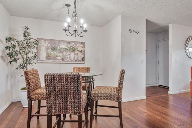 247 N Capitol Avenue, San Jose CA: https://media.crmls.org/mediaz/dabe352f-1a11-46a9-bc9c-37107311e441.jpg
