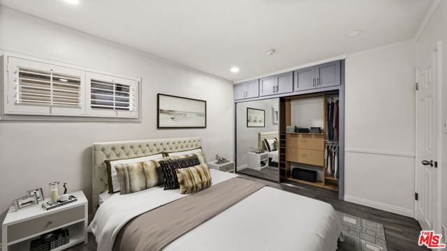 6311 La Tijera Boulevard, Los Angeles CA: https://media.crmls.org/mediaz/dabf1d2c-c334-4f8c-90b8-31f3969f55ed.jpg