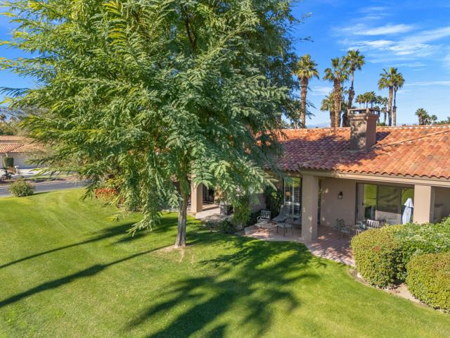 76431 Violet Circle, Palm Desert CA: https://media.crmls.org/mediaz/dabf46a8-1e93-4ea6-b56d-5942c795e6dc.jpg