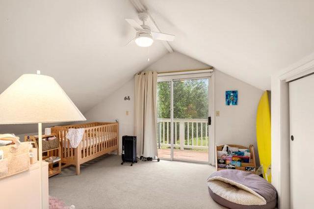 1175 Westridge Drive, Portola Valley CA: https://media.crmls.org/mediaz/dabf85b6-0f61-40f9-a5c7-53fa11e87f63.jpg