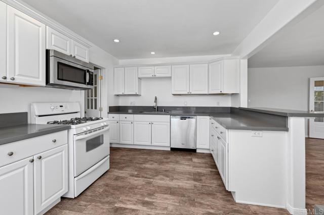 Detail Gallery Image 15 of 29 For 6052 Dwight St, San Diego,  CA 92115 - 3 Beds | 1 Baths