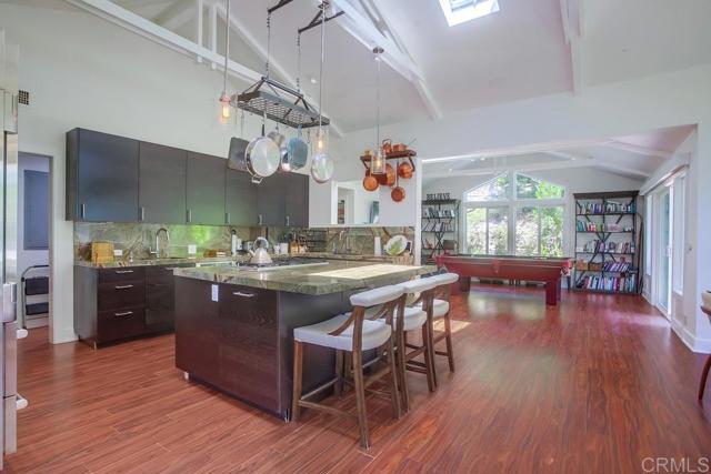 Detail Gallery Image 17 of 55 For 907 Poppy Lane, Carlsbad,  CA 92011 - 4 Beds | 4 Baths