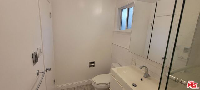 305 Broadway Street, 4 photo 31