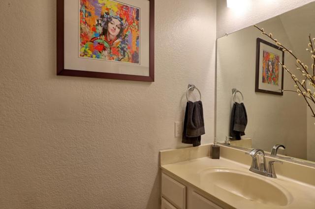 801 Nash Road, Hollister CA: https://media.crmls.org/mediaz/dac06daf-75eb-4105-9603-d9b1755ea52e.jpg