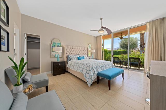 47432 Medina W Drive, Palm Desert CA: https://media.crmls.org/mediaz/dac0e52b-0214-4636-9aa8-51be082768c0.jpg
