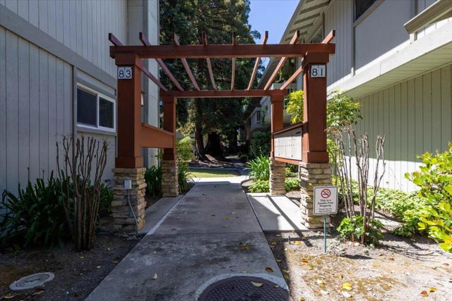 83 Devonshire Avenue, Mountain View CA: https://media.crmls.org/mediaz/dac19e1d-e081-4ea8-803d-9151b40a8c0b.jpg